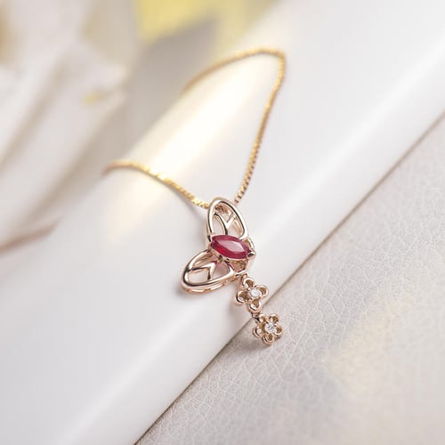 Rubínový přívěsek s diamanty ve tvaru motýla Papillon
