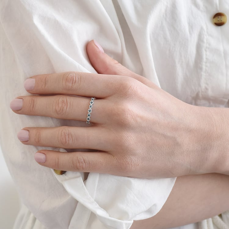 Zlatý eternity prsten s diamanty 96301