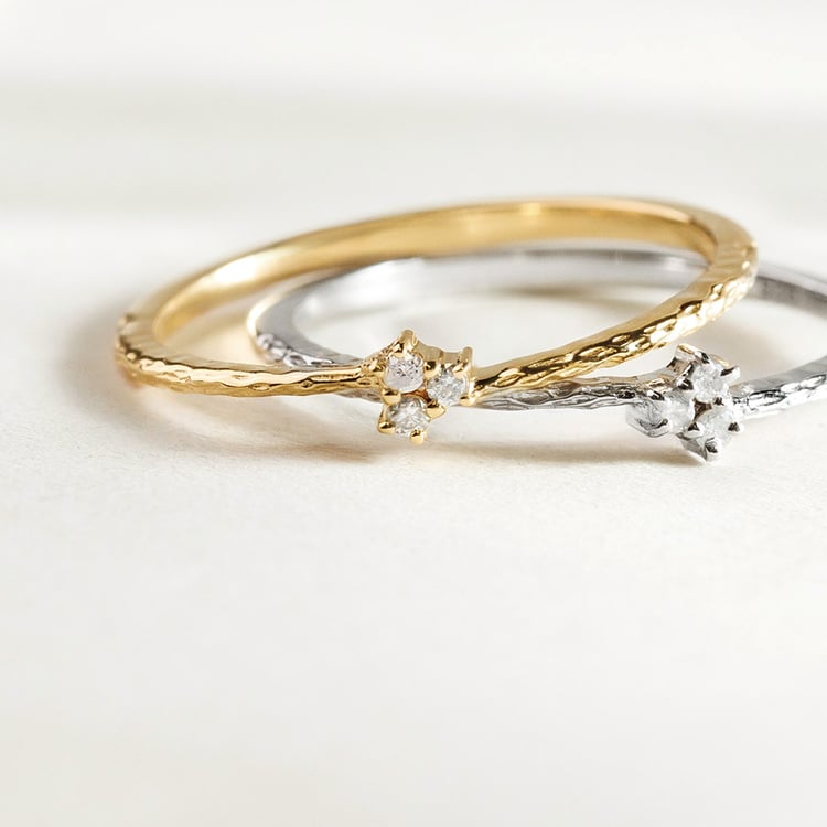 Stříbrný diamantový prsten s tepaným povrchem Milan 157789