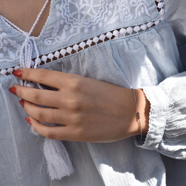 Minimalistický náramek s diamanty 31560