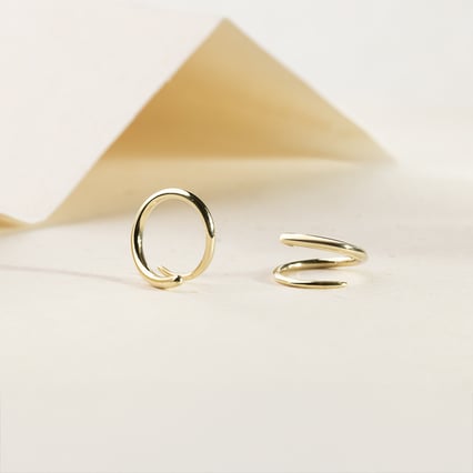 Náušnice s atypickým designem Hawa