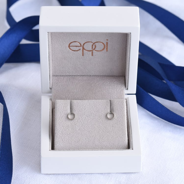 Náušnice ve tvaru kruhu z bílého zlata 84577