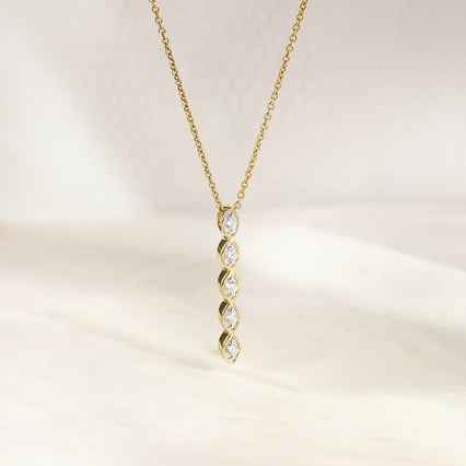 Zlatý přívěsek s lab-grown diamanty Alice