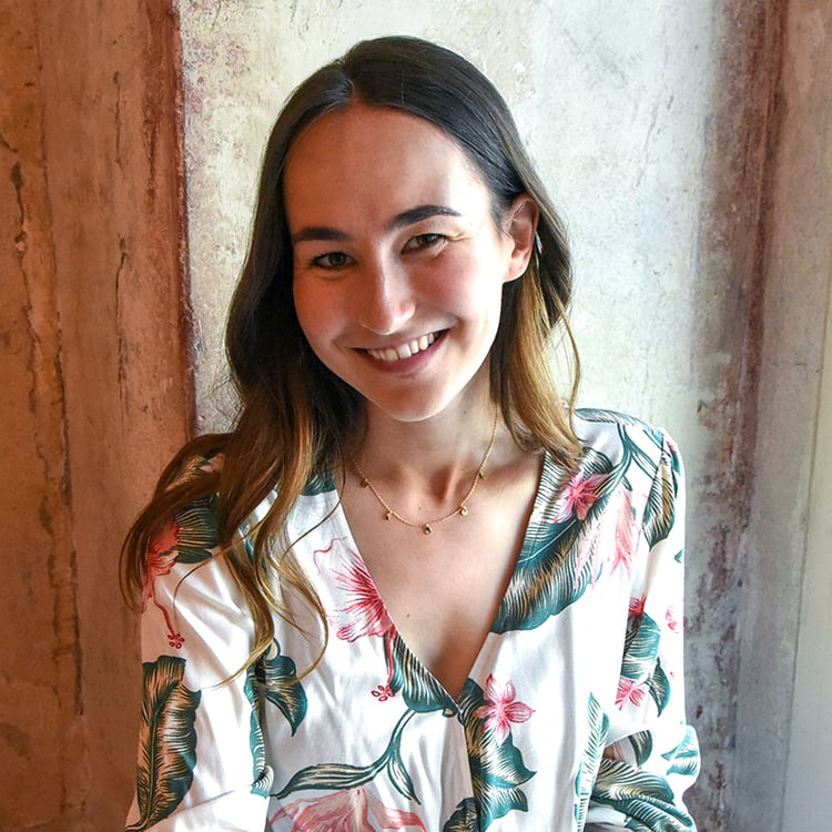 Stříbrný náhrdelník s drobnými kapkami Lucie 82056