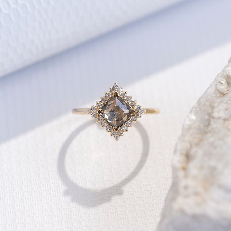 Prsten se salt and pepper diamantem a lab-grown diamanty Guerra 109875