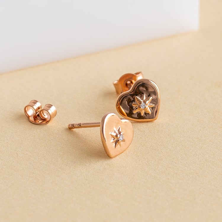 Stříbrné srdcové náušnice s diamanty Petunia 120742