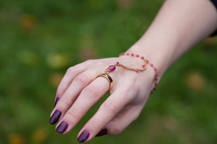 Stylový náramek s prstýnkem v jednom 7359