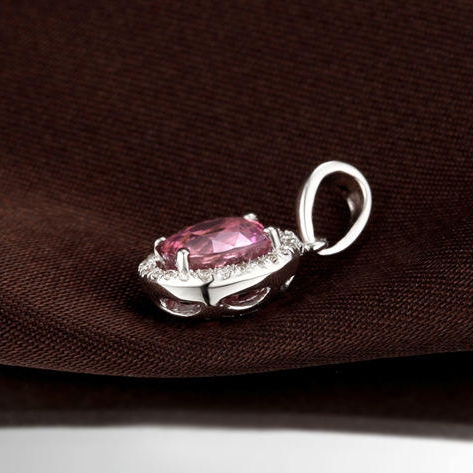 Diamantový přívěšek s turmalínem 2141