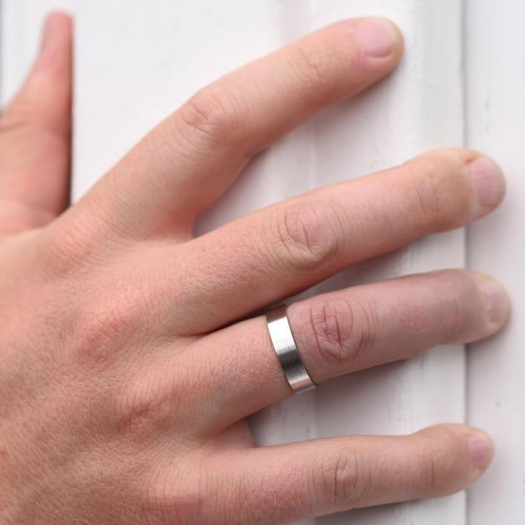 Pánský snubní prsten 47752