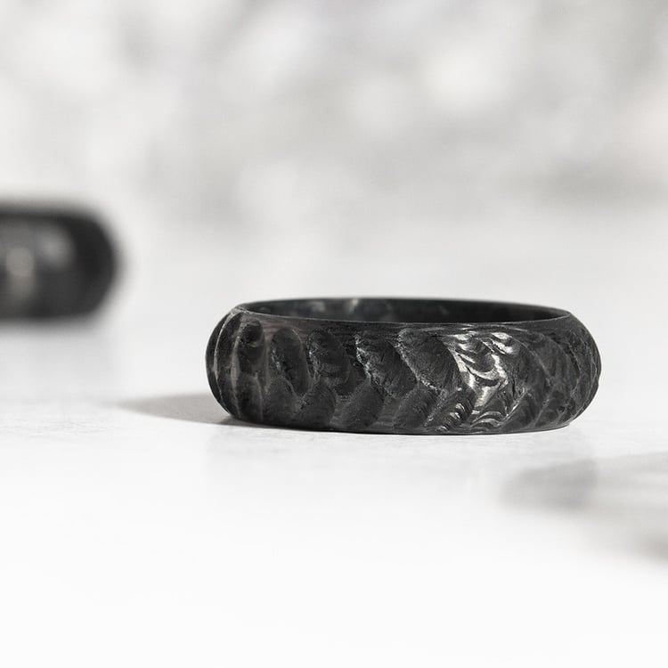 Karbonový prsten s atypickým povrchem Mingus 157159