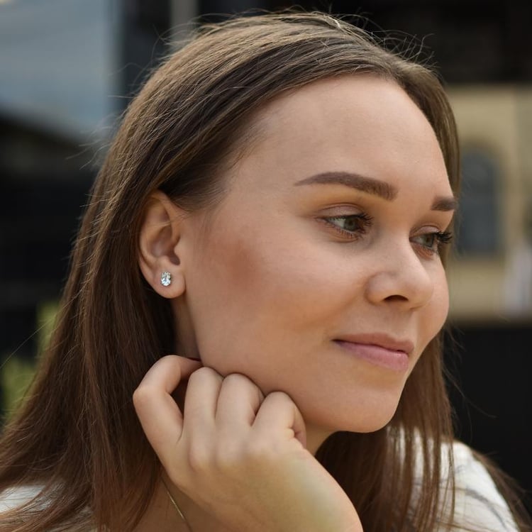 Zlaté náušnice Tamasa 9558