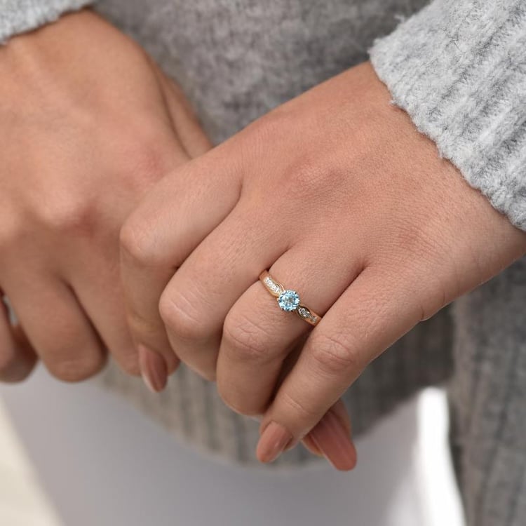 Prsten s topazem 35439