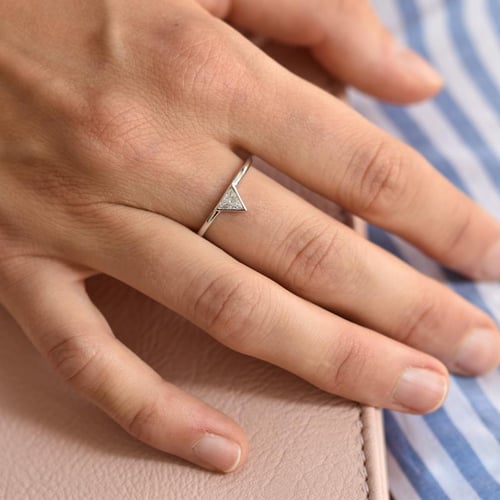 Zásnubní diamantový set prstenů ze zlata Hylia
