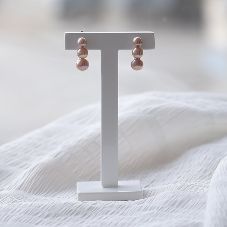 Visací náušnice se třemi levandulovými perlami 65659