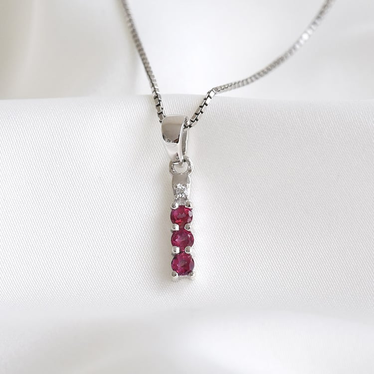 Stříbrný přívěsek s růžovými topazy 79172