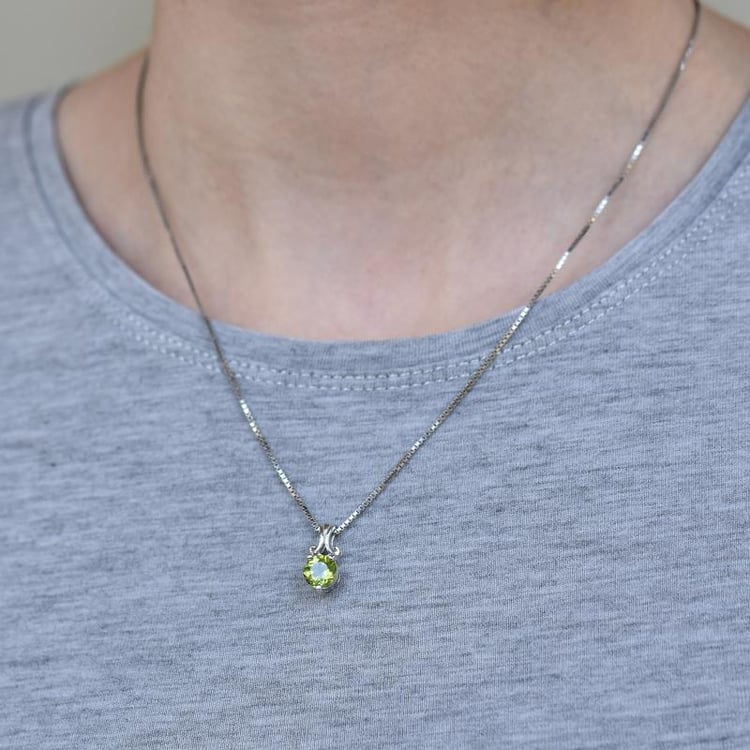 Náhrdelník s olivínem 26459