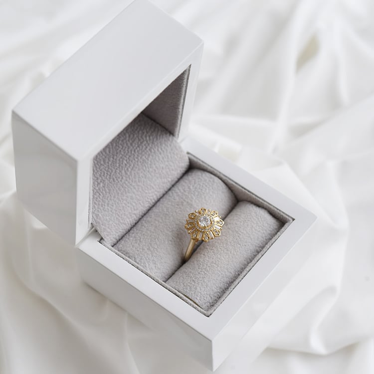 Zlatý zásnubní prsten 89998