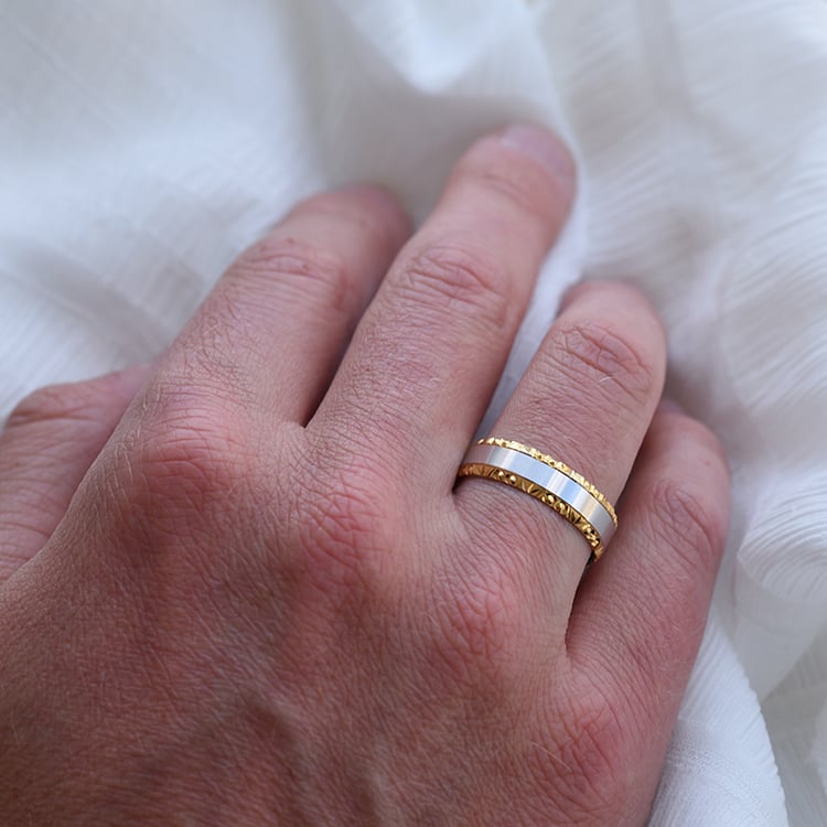 Pánský snubní prsten 64355