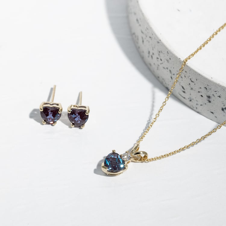 Alexandritové srdce ve zlatém přívěsku s diamantem Dorevie 123148