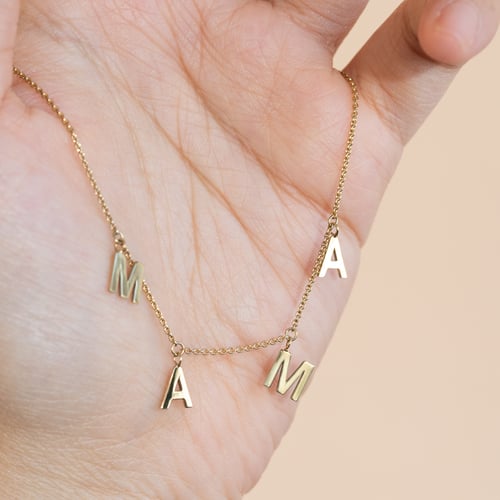 Náhrdelník s písmenky Mama