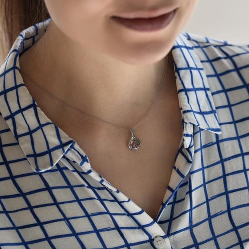 Elegantní zlatý přívěsek s růžovým safírem Tommie