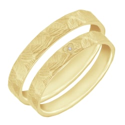 Tepané a škrábané snubní prsteny se srdcem a diamantem Ernie