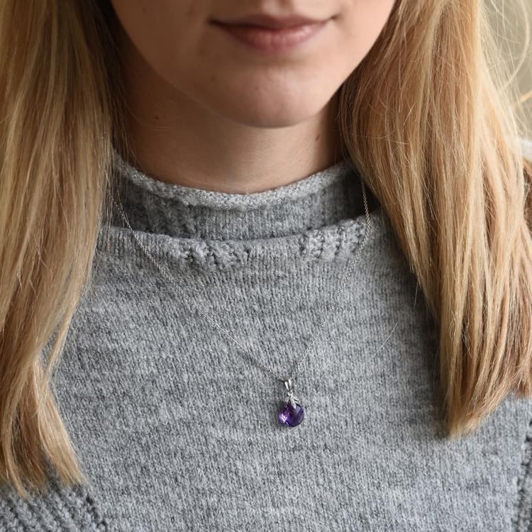 Ametyst a diamanty v přívěsku 51231