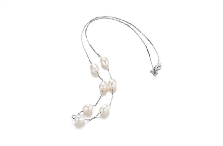 Náhrdelník s perlami 14529