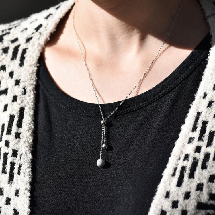 Stříbrný náhrdelník 18942