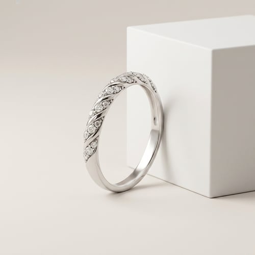 Proplétaný eternity prsten s lab-grown diamanty Rami