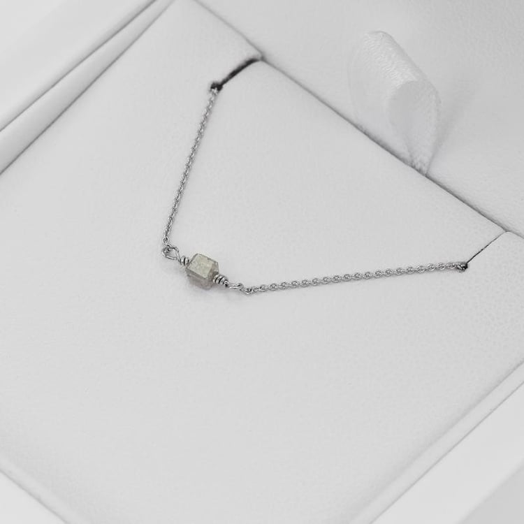 Náramek s diamantem 37508