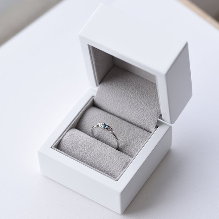 Topazové srdce v prstenu 60777