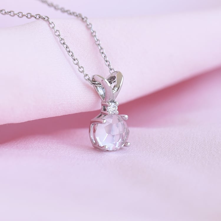 Přívěsek ze zlata s růženínem a diamantem 80514