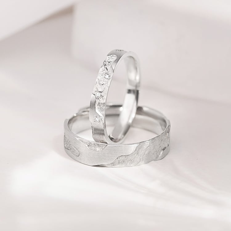 Snubní prsteny s ručně rytým povrchem Cley 155653