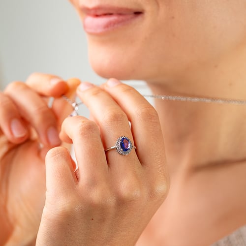 Tanzanitový prsten s diamanty Daffne