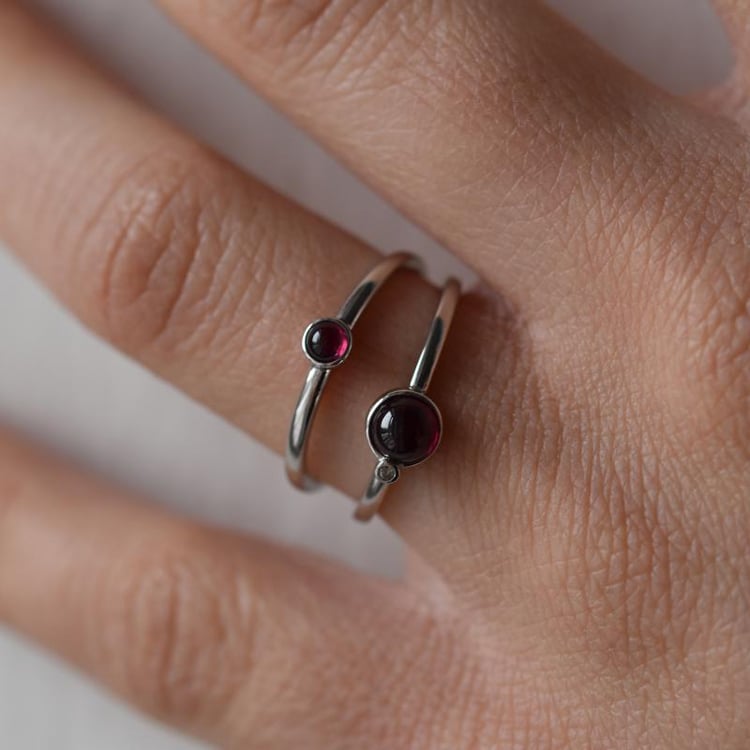 Prsteny s granáty 15621