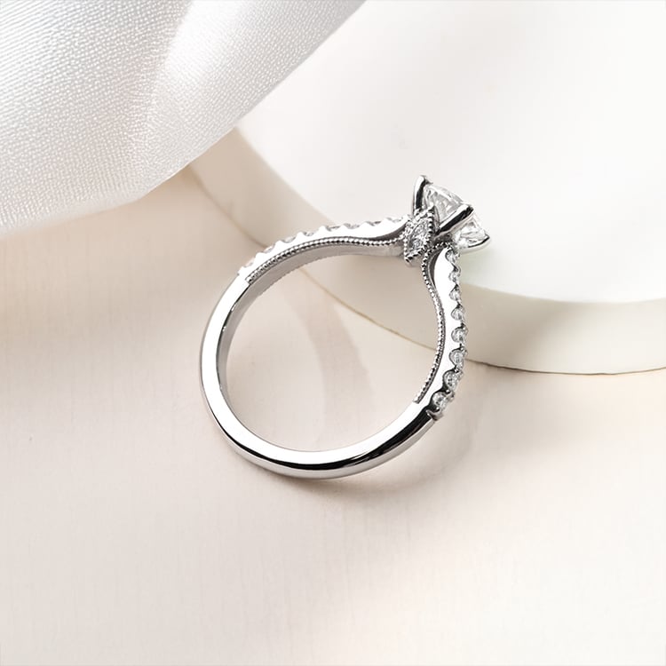 Zlatý zásnubní prsten s diamanty 159663