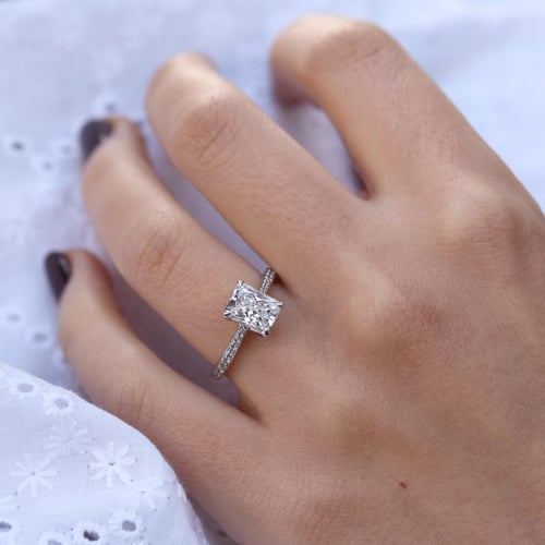 Zásnubní prsten s emerald diamantem Rafa