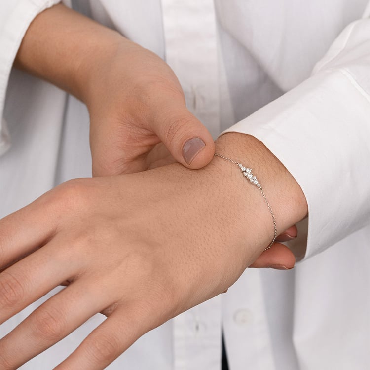 Minimalistický cluster náramek s lab-grown diamanty Kianna 160722