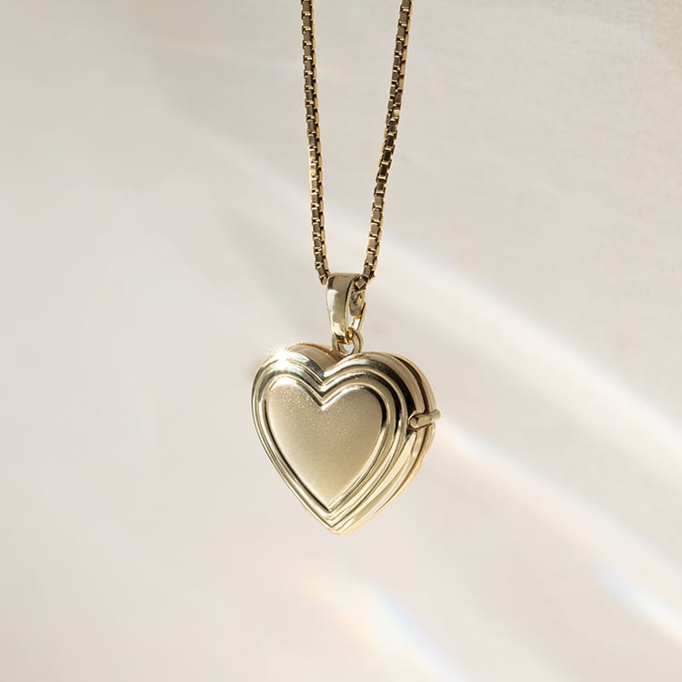 Stříbrný otevírací medailon srdce 140325