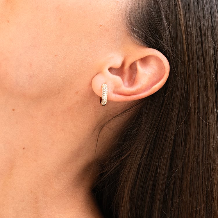 Stříbrné pavé kruhové náušnice s bílými topazy Shaviv 143281