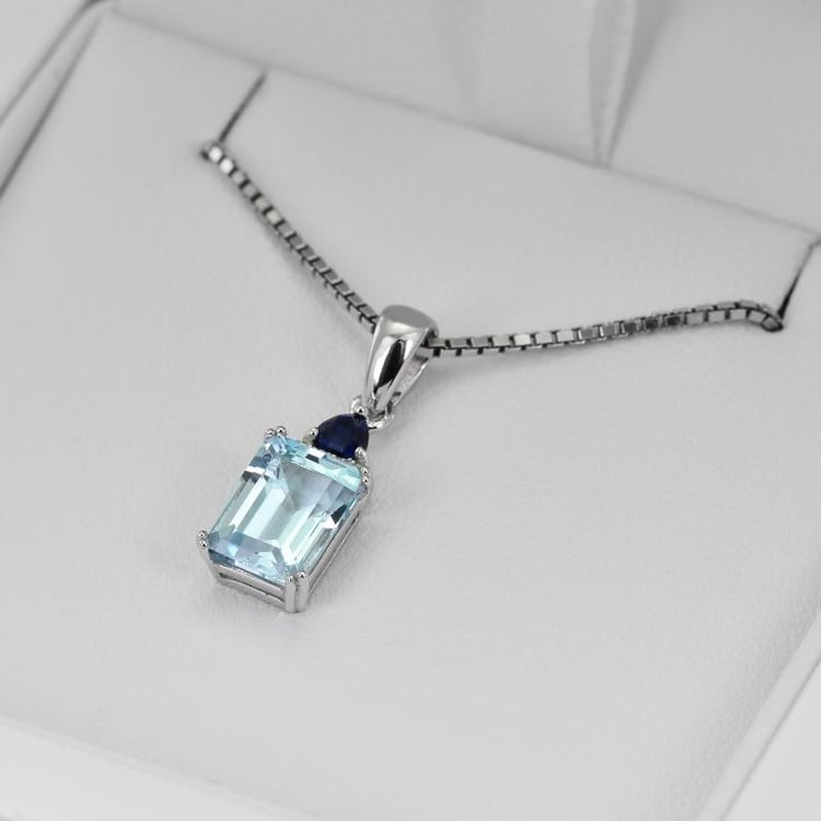 Stříbrný topazový přívěsek 21702