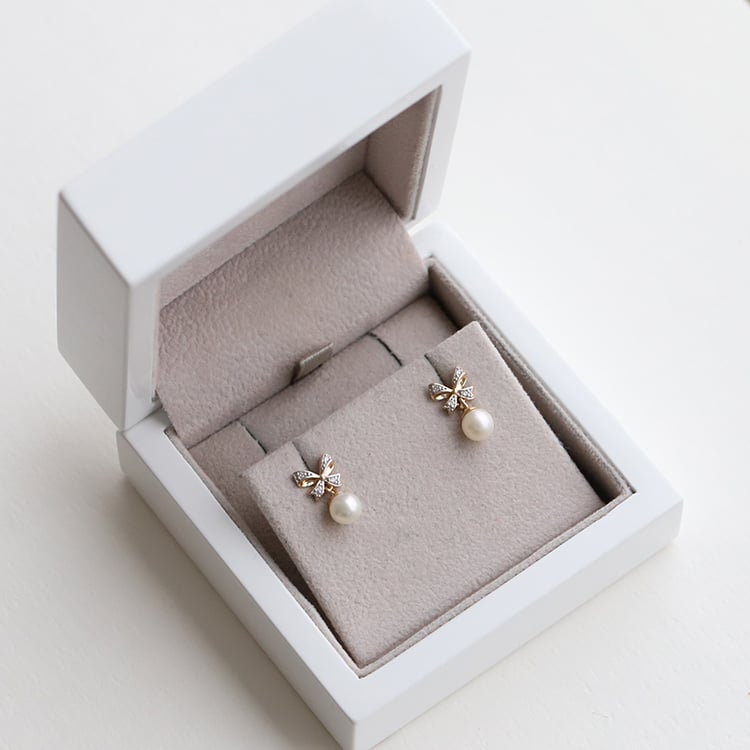 Perlová kolekce s mašlí a diamanty Cherlys 151881