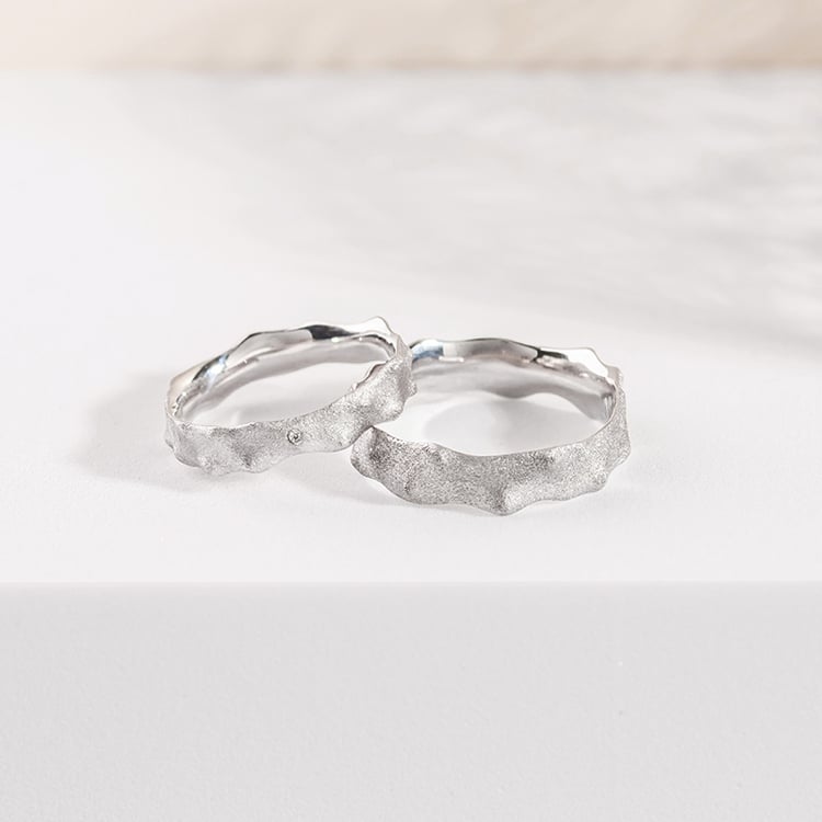 Snubní prsteny s výstupky ze zlata s diamanty Spikes 153790