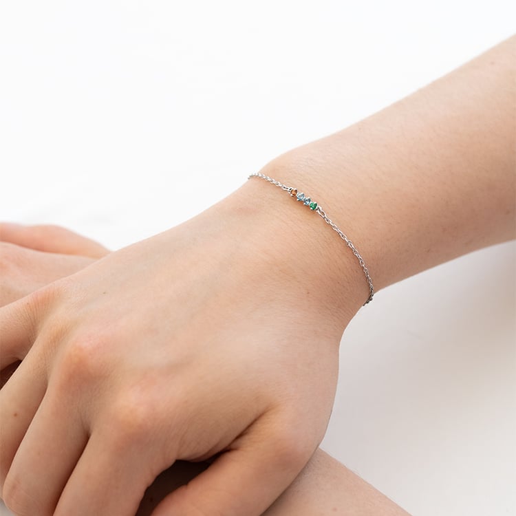 Stříbrný náramek se 4 drahokamy Shanay 125628