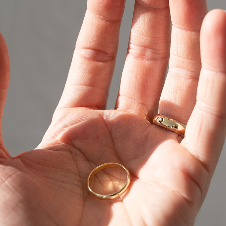 Snubní prsteny s gravírem hvězd a měsíce Furilla 120007