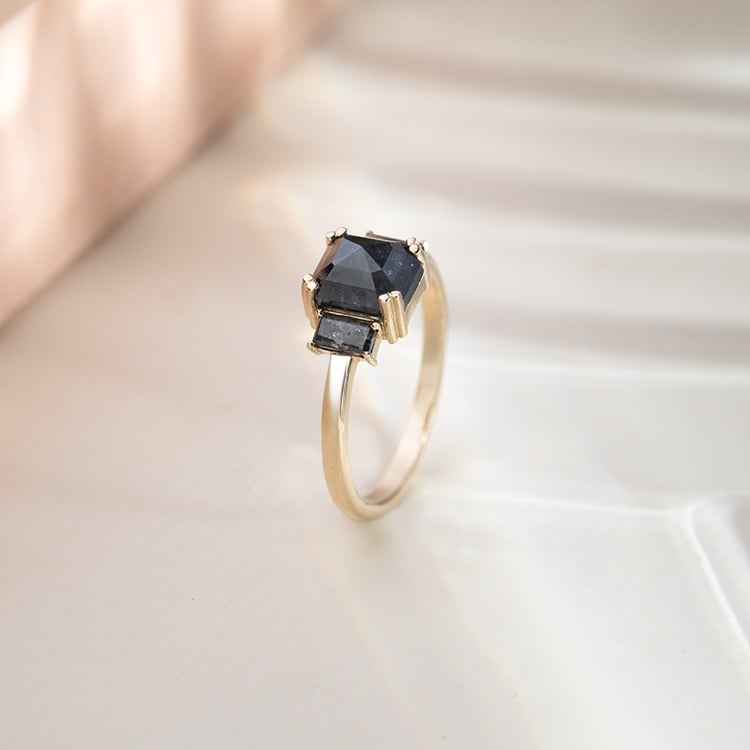 Zlatý prsten s asscher a baguette salt and pepper diamanty Veli 152006