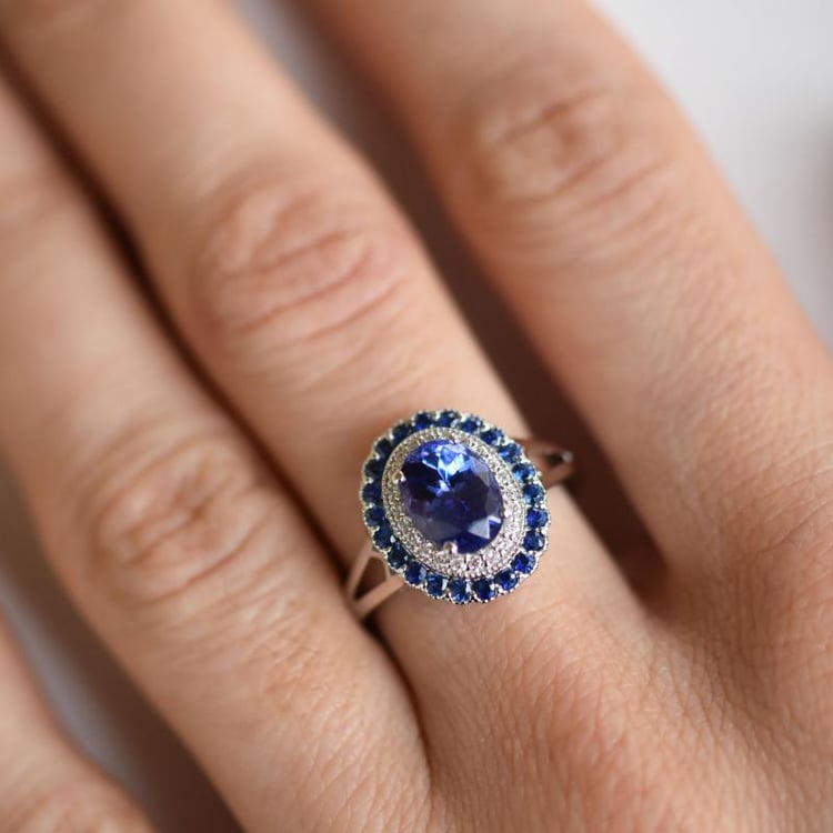 Luxusní tanzanitový prsten 9472
