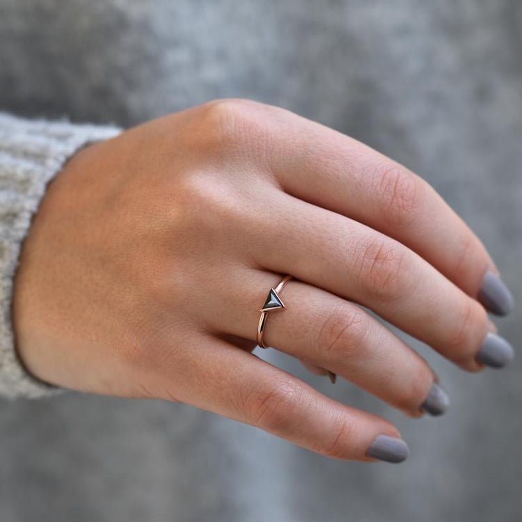 Zlatý diamantový prsten 38027