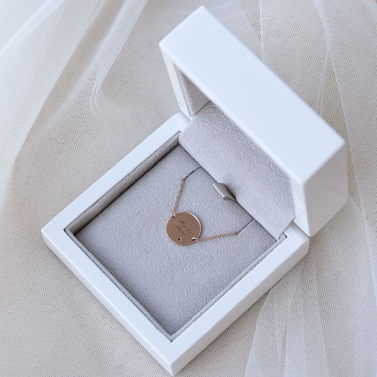 Náramek s černým diamantem a gravírem dle vaší volby 67034